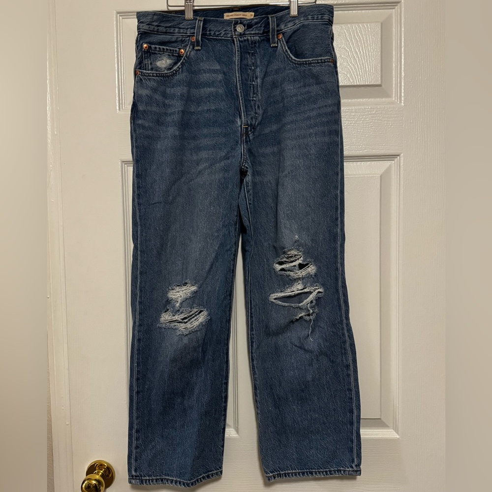 Levi's Ribcage Straight Ankle Jeans - Picture 4 of 6